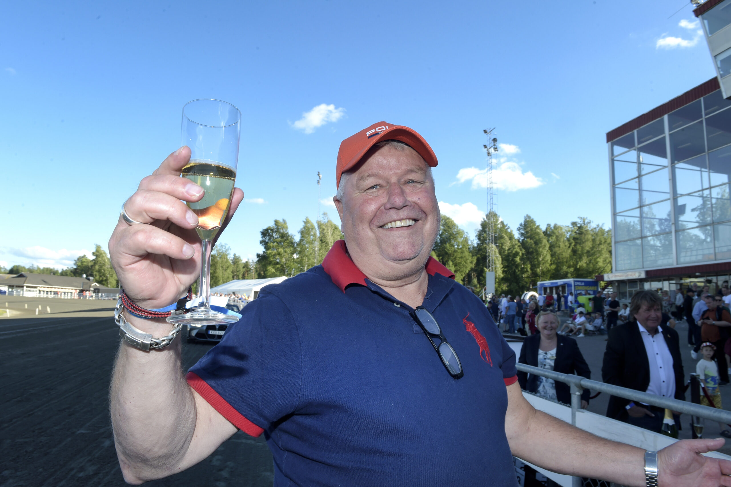 Inför V75® (söndag): S.G. Empress kan ge Walmann fjärde titeln: ” Vi kör för att vinna”